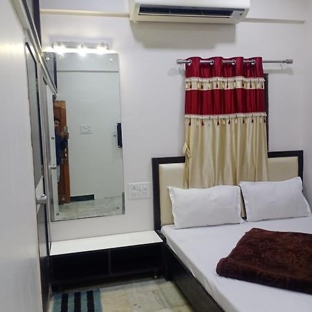 Hotel Roshan Palace Ambaji Екстер'єр фото
